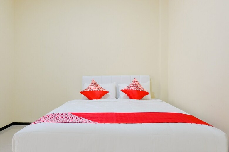 Hostal Oyo 1468 Sm House