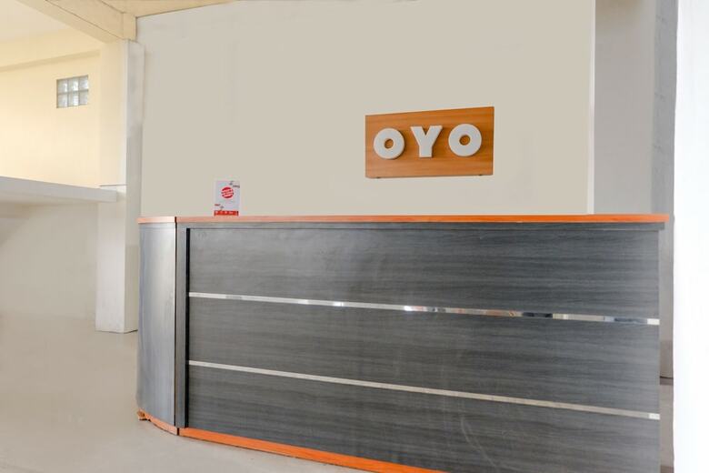 Hostal Oyo 1468 Sm House