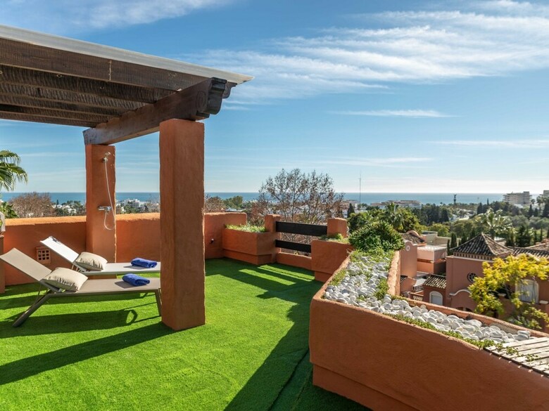 Apartamentos La Alzambra Duplex Penthouse Sea Views