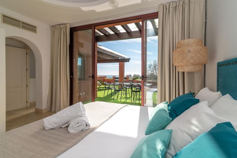 Apartamentos La Alzambra Duplex Penthouse Sea Views