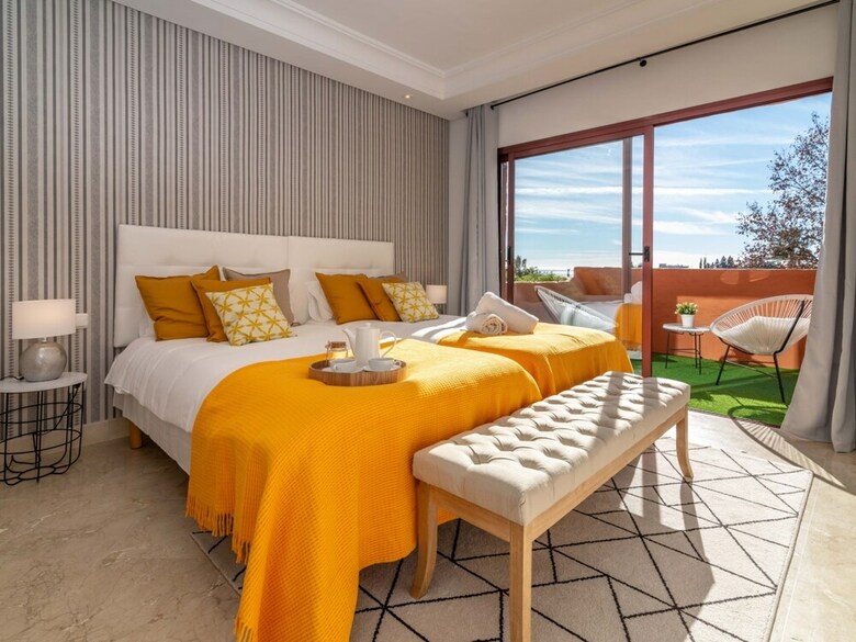 Apartamentos La Alzambra Duplex Penthouse Sea Views