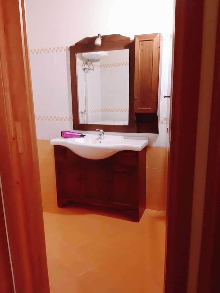 Sunshine Apartments