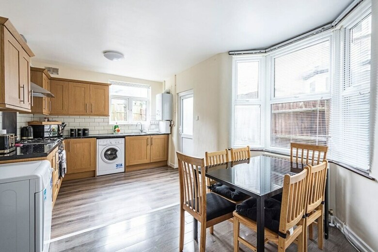 Residencia Comfortable 4-bed House