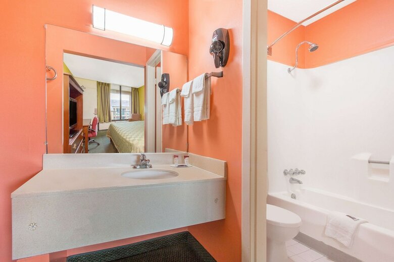 Hotel Knights Inn Roanoke