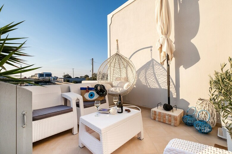 Paradise Traditional Cycladic House