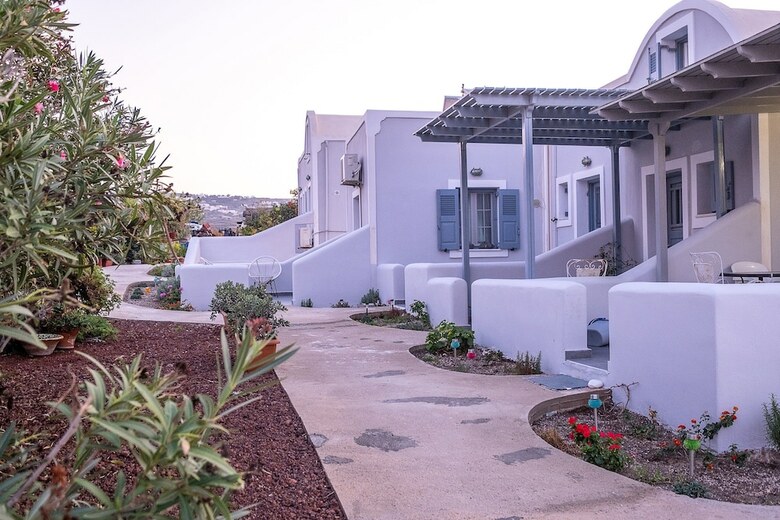 Paradise Traditional Cycladic House