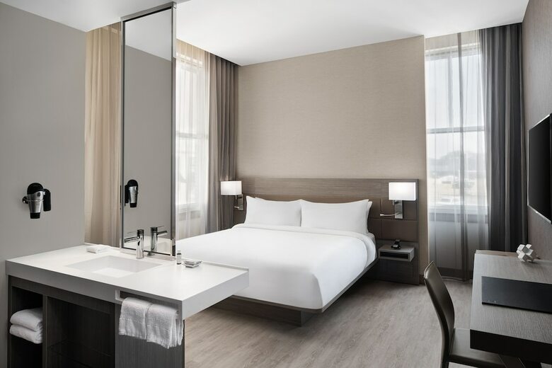 AC Hotel By Marriott Little Rock Downtown