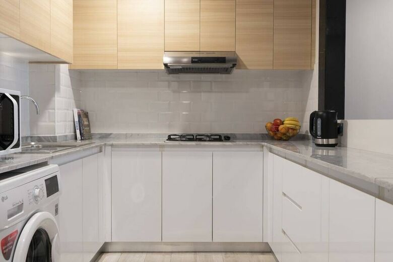Homely 1br Apartment @ Priv� Living, Arjan