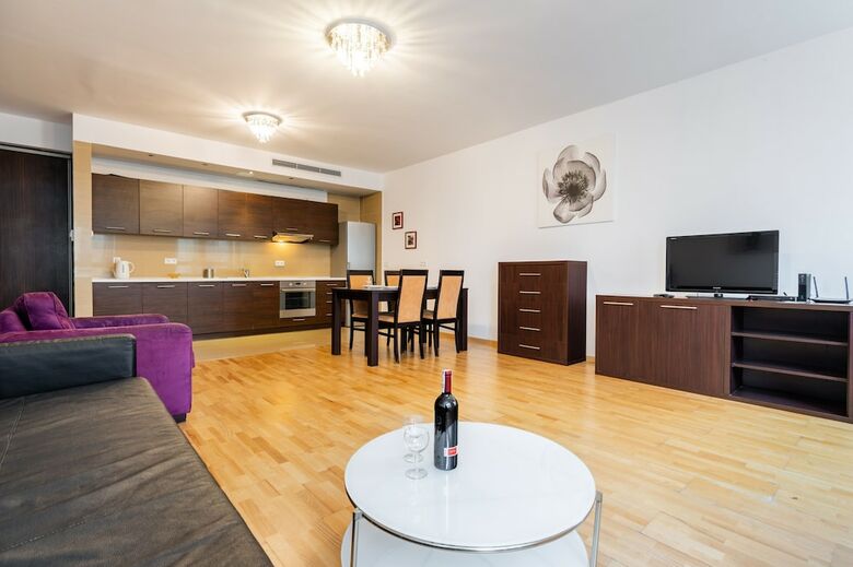 Aparthotel Green Wood Apartments Platinum Towers