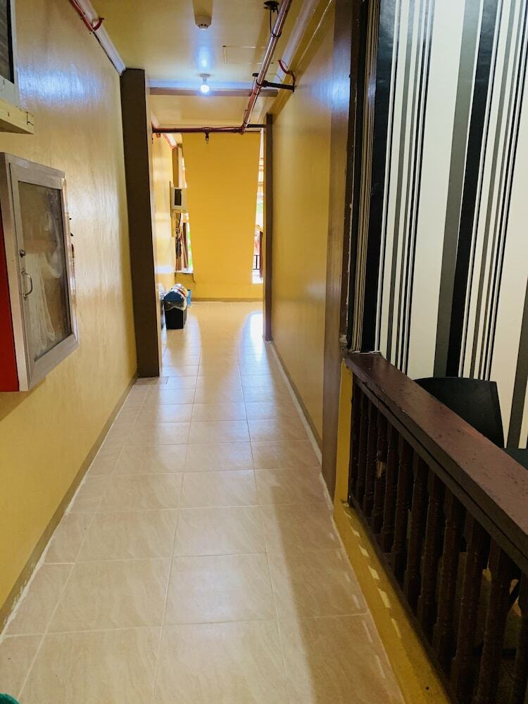 Hotel Vicente Aguirre Rooms