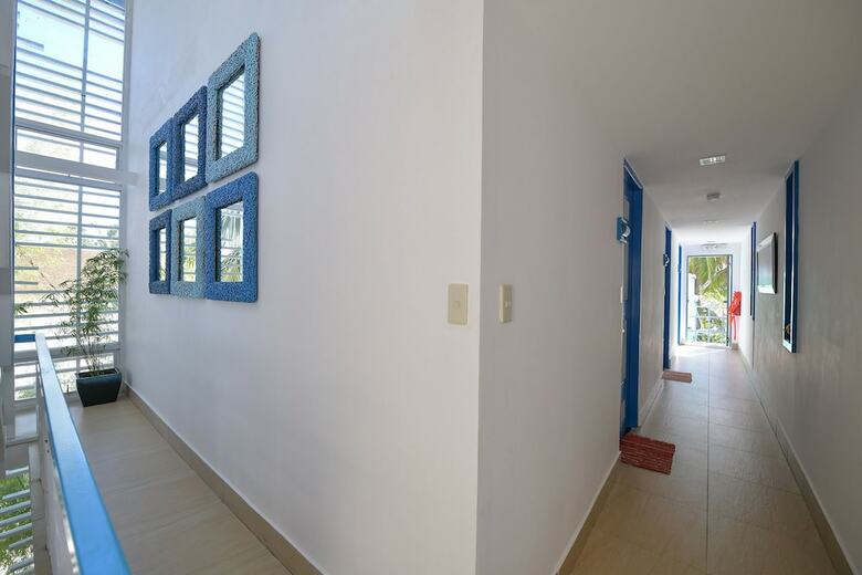 Hotel One Azul