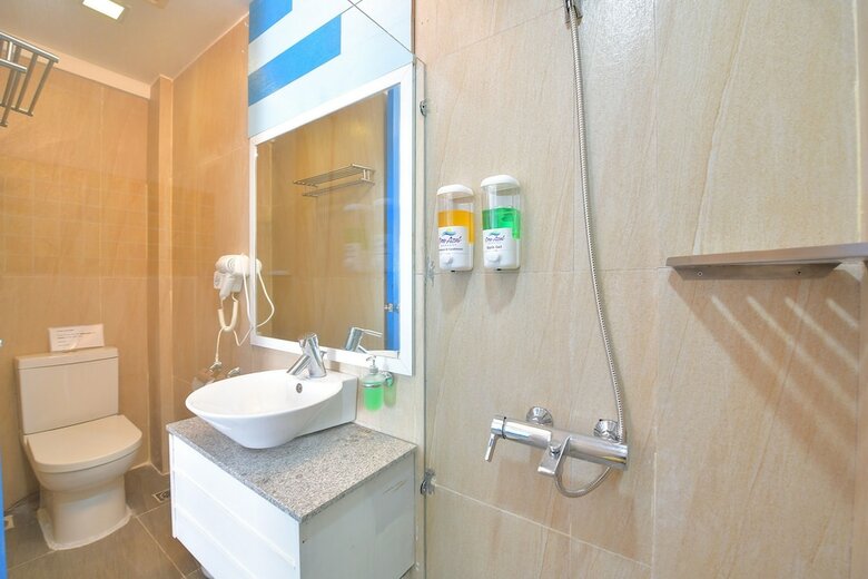 Hotel One Azul