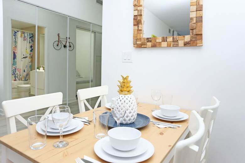 Fabulous Condo In Heart Of Downtown