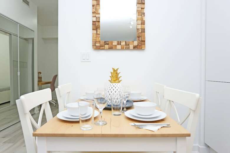 Fabulous Condo In Heart Of Downtown