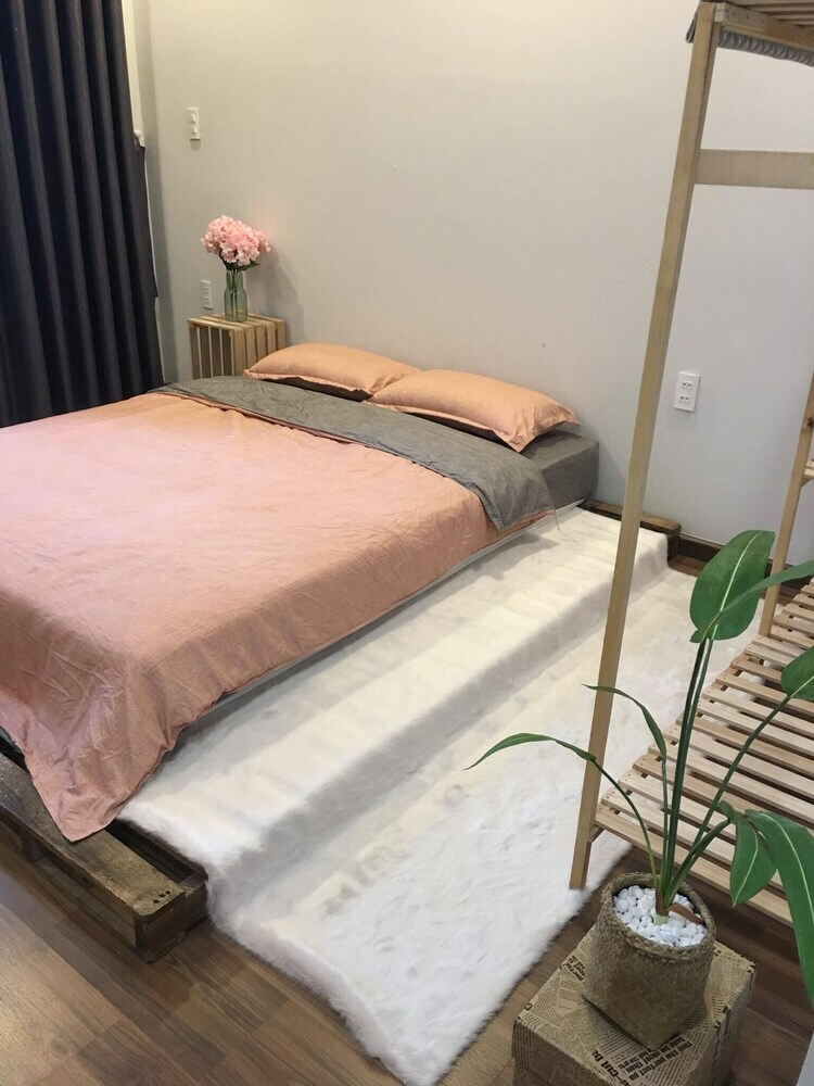 Hotel 1993's House