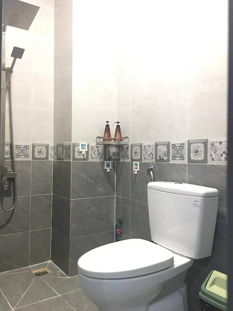 Hotel 1993's House