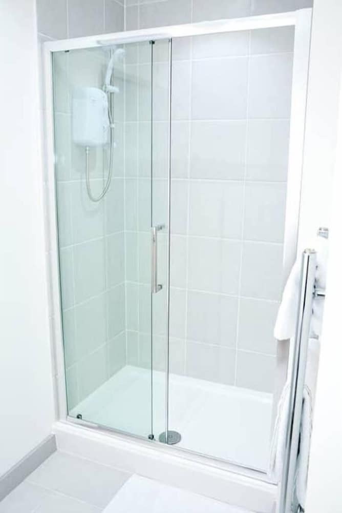 Pearl House Cardiff -  Apartment 4