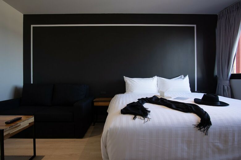 Prime Town - Posh & Port Hotel Phuket