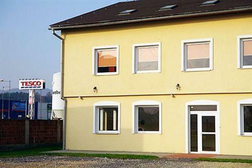 Hostal Penzi�n* Adonai Slovakia