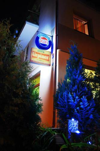 Hostal Penzion Majak