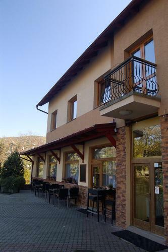 Hostal Penzion Majak