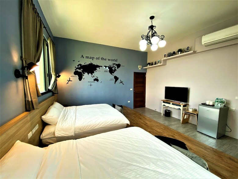 Hotel 1969 Meters Square Seed B&B