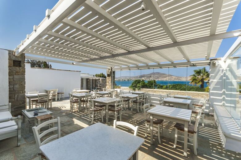 Hotel Parian Lithos