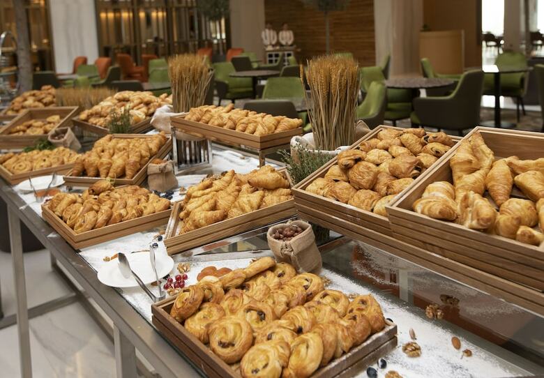 Grand Cosmopolitan Hotel