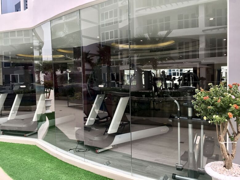 Luxury Apartments In Grand Avenue
