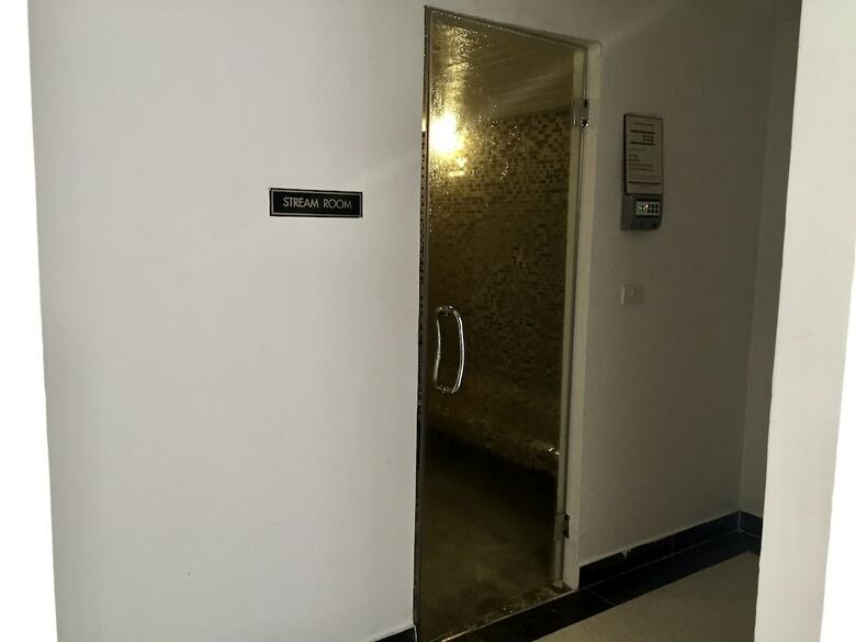 Luxury Apartments In Grand Avenue