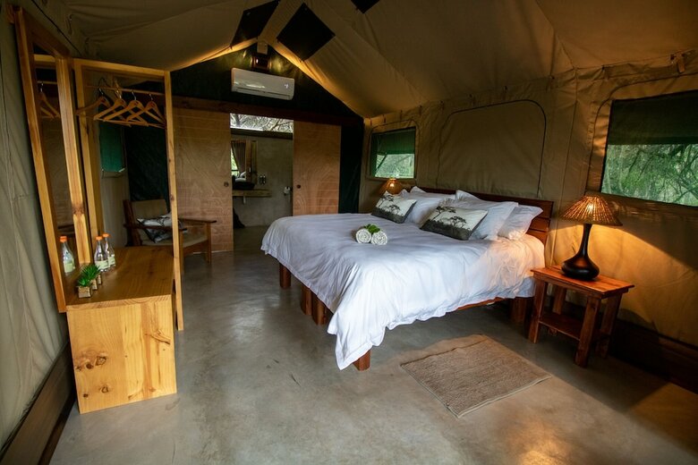 Little Africa Safari Lodge