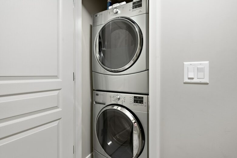 Apartamentos Simply Comfort. Modern Downtown Condos