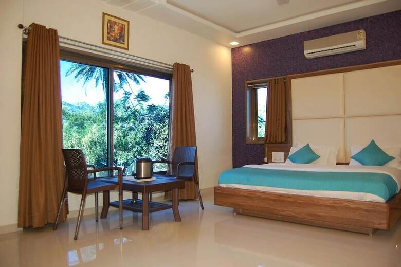 Hotel Golden Berry