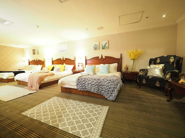 Hotel Capital Family