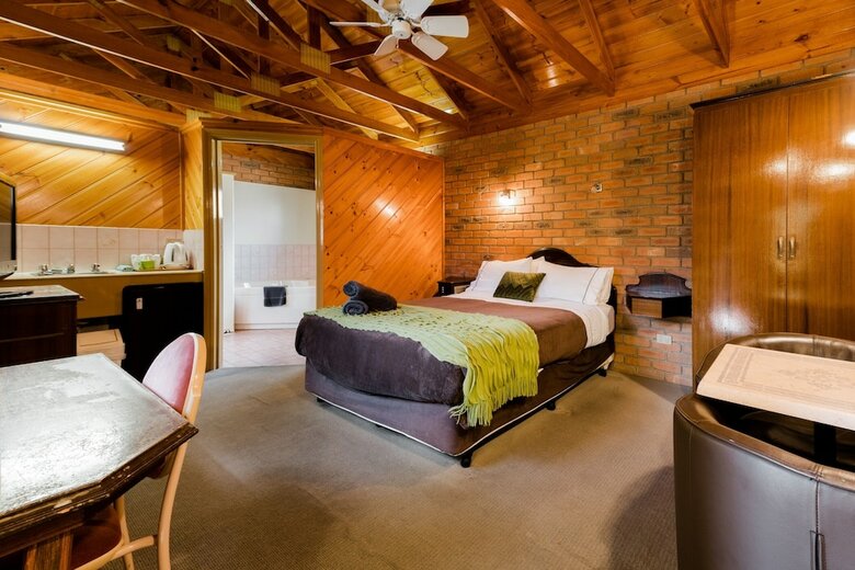 Castlemaine Colonial Motel