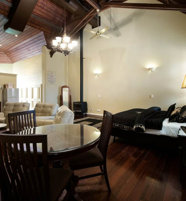 Castlemaine Colonial Motel