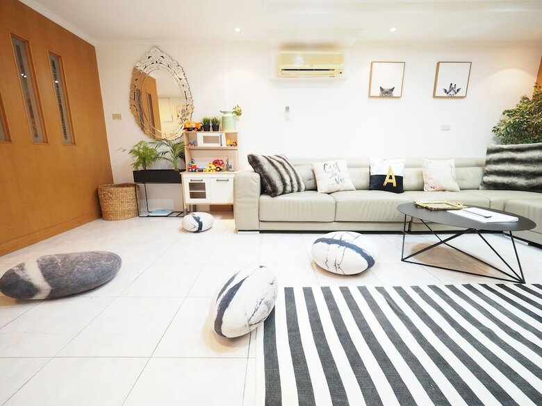 Apartamentos Next To Linjiang Night Market