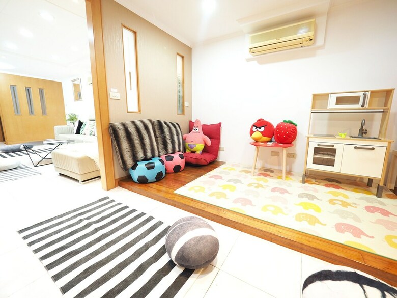 Apartamentos Next To Linjiang Night Market