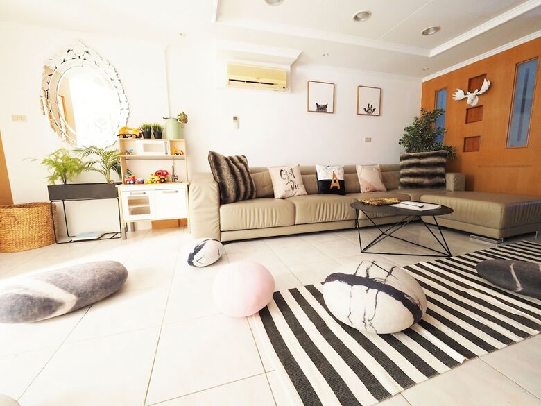 Apartamentos Next To Linjiang Night Market