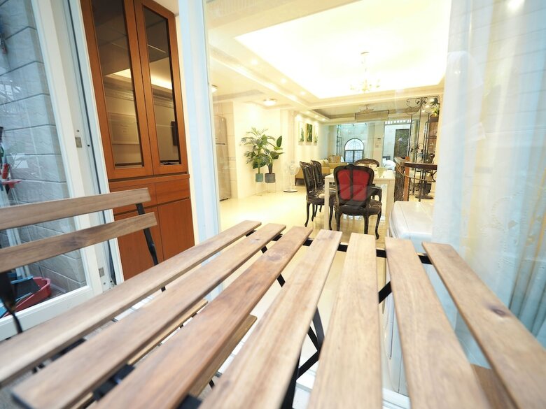 Hotel Near Stayreal Location