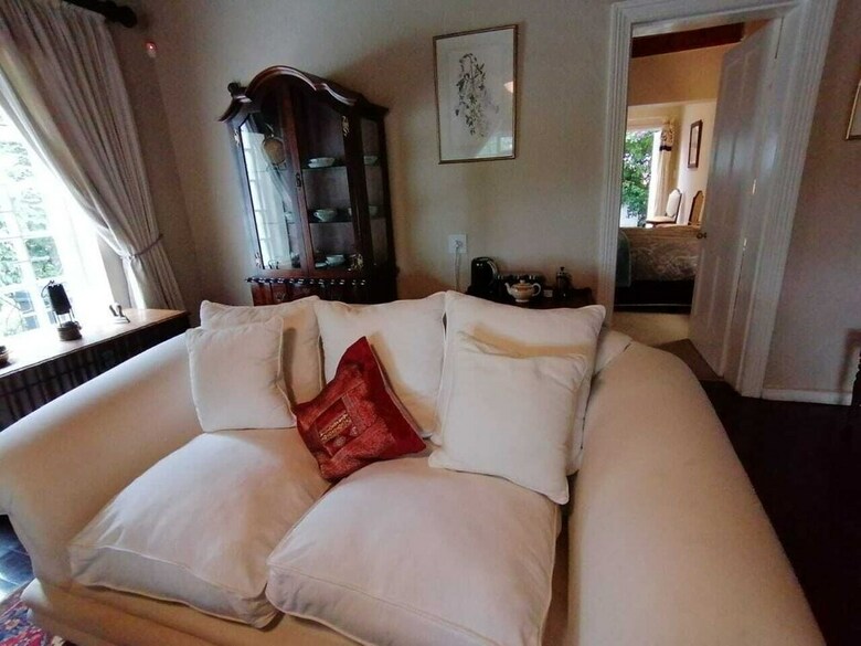 Hotel Fiore Guest Accommodation