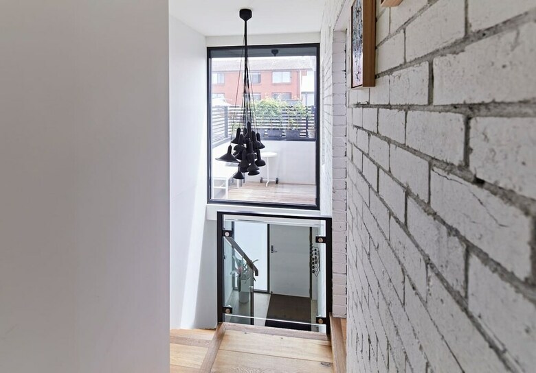 Stunning 2 Bedroom Home In Albert Park
