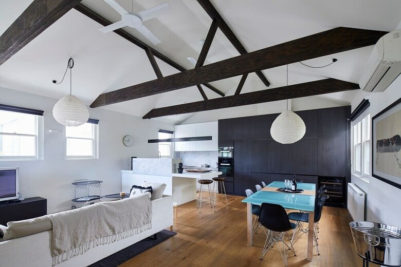 Stunning 2 Bedroom Home In Albert Park