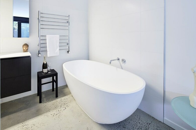 Stunning 2 Bedroom Home In Albert Park