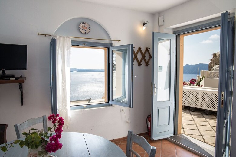 Allure Breeze Suites