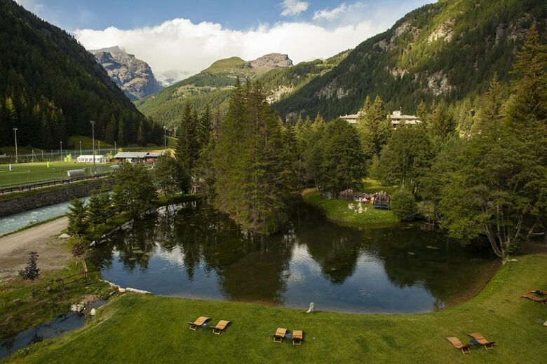 Hotel Au Charmant Petit Lac