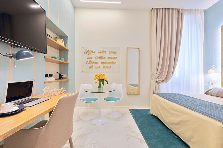 Hotel Cavour Suites Guest House