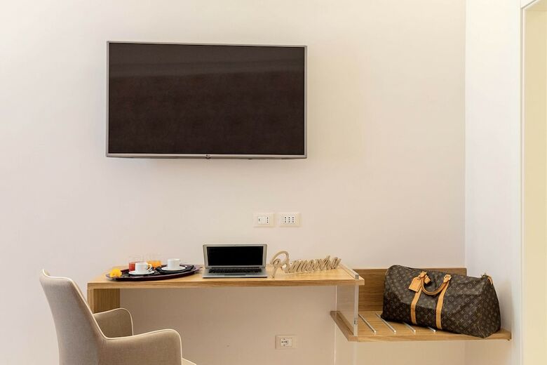 Hotel Cavour Suites Guest House