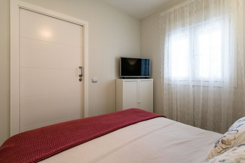 Downtown Square Apartament, Prime Location With Parking