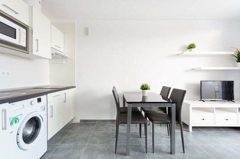 Close To The Sky Apartment, Surrounded By Beaches